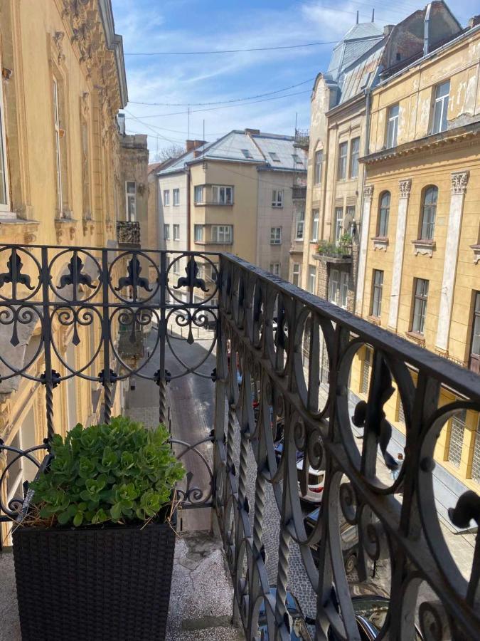 Lvapart Вул Ковжуна 2 Кім Ізол Кухня Студія Не Далеко Від Ж Д Вокзалу Палацу Мистецтв Звітні Документи 리비프 외부 사진